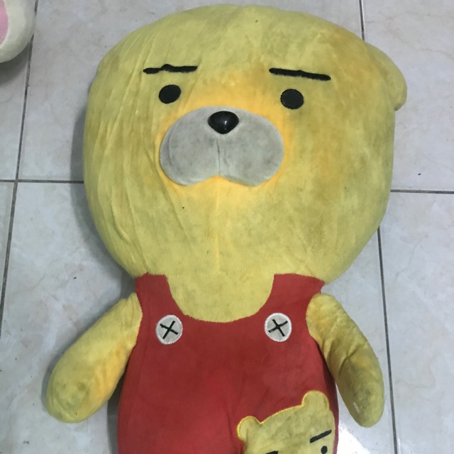 Gấu Ryan vàng của Linh Trang
