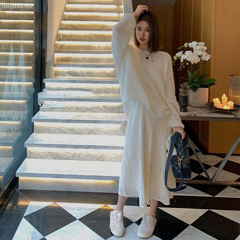 Đầm Hai Dây Phối Ren Màu Trắng Phong Cách Mới 2022 Thời Trang Mùa Xuân