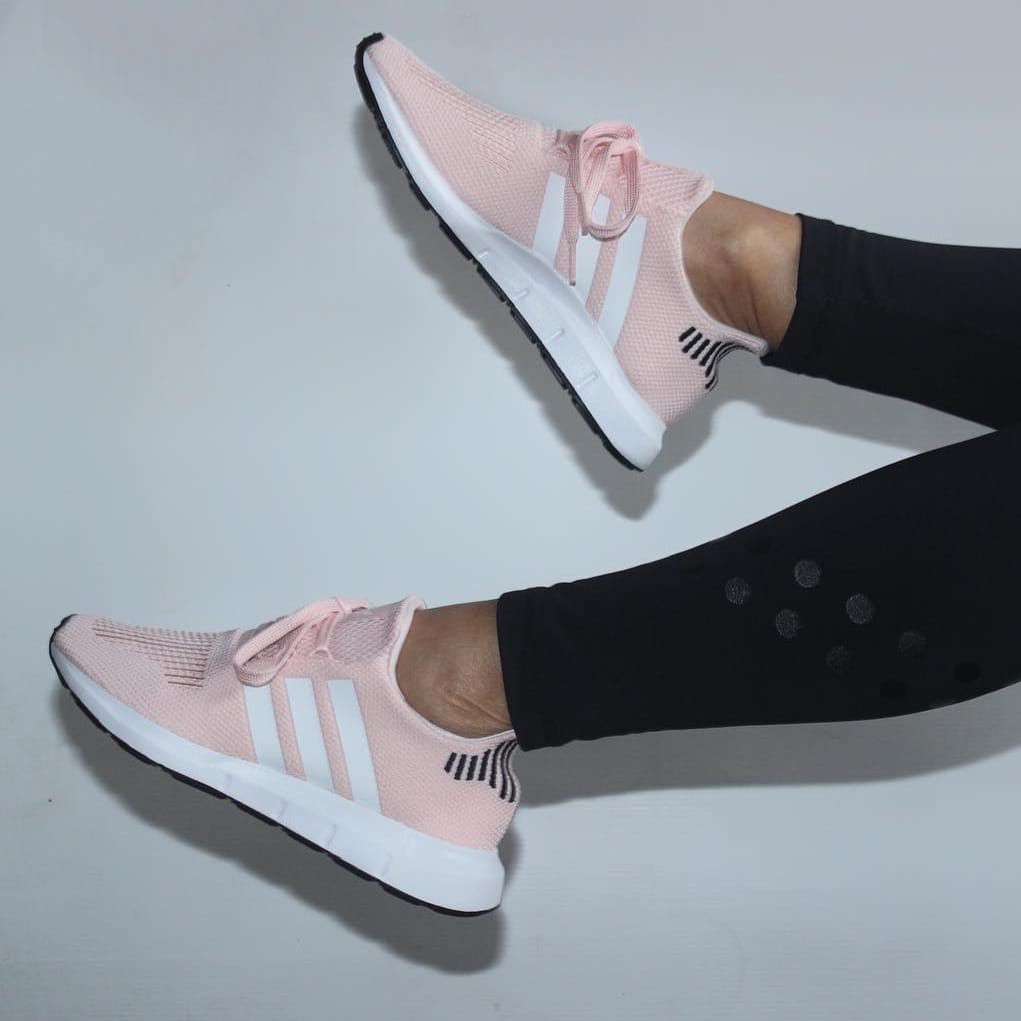 Giày Bata Adidas Swift Run Thời Trang Năng Động