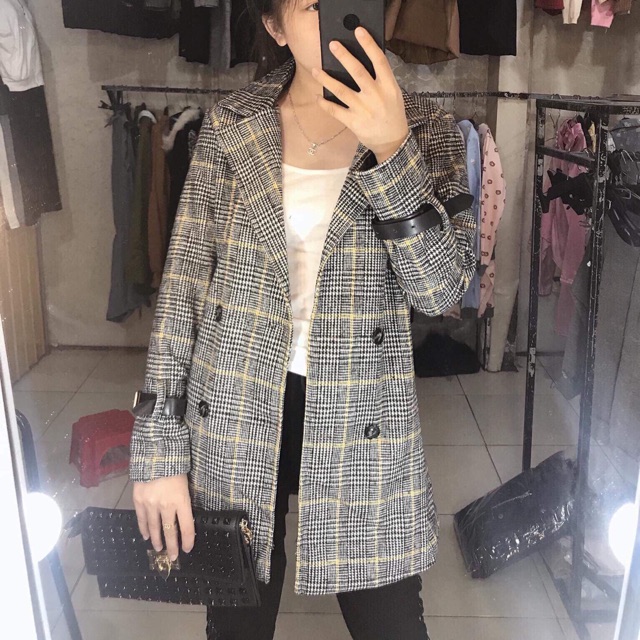 Áo dạ của hồng thuý