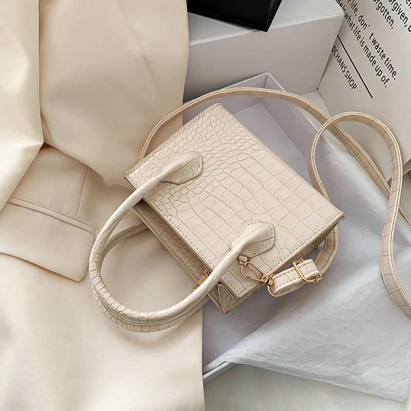 Túi Da Đeo Chéo Thời Trang Thiết Kế Dành Cho Nữ