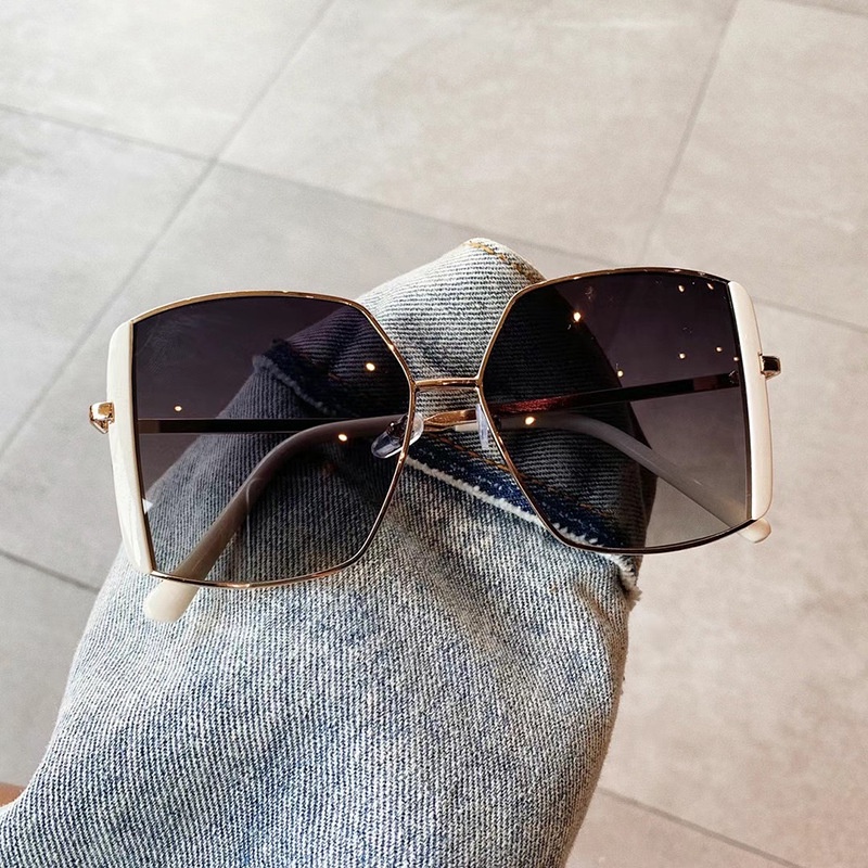 Kính Mát Nhiều Màu Sắc Chống Bức Xạ