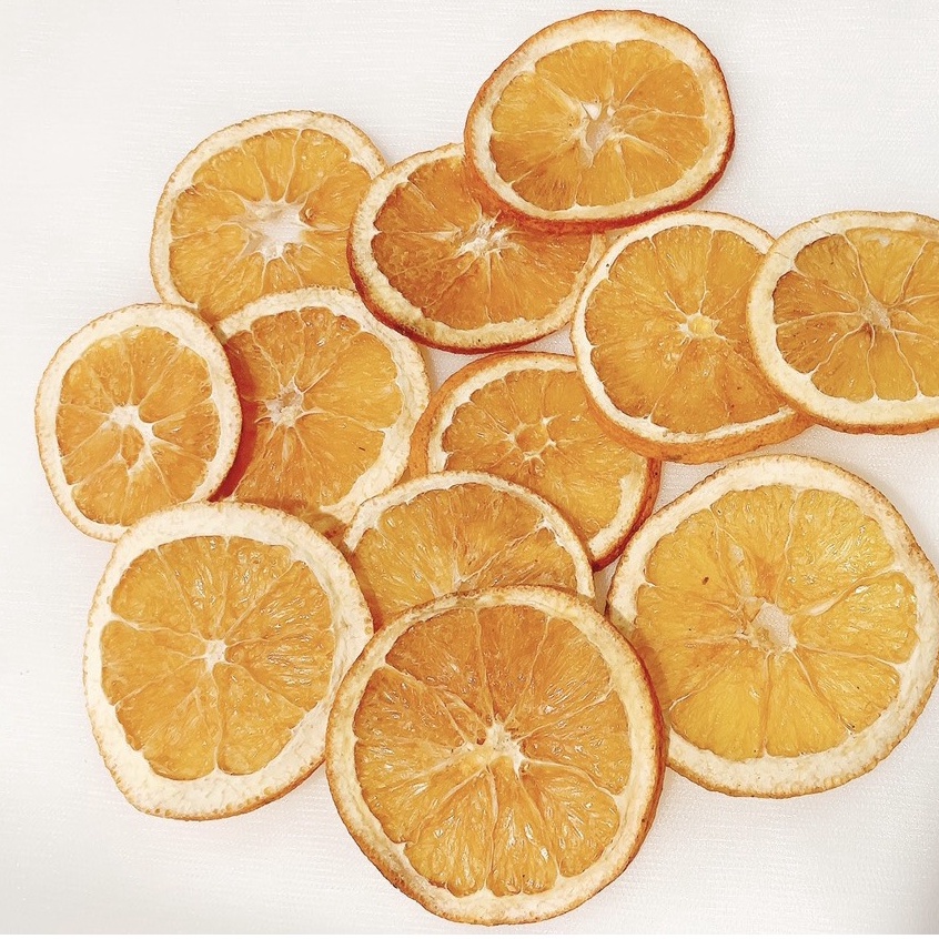 Hoa quả sấy khô trang trính bánh