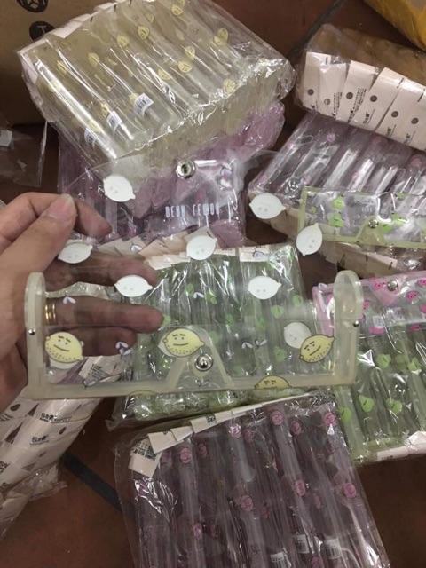 HỘP ĐỰNG KÍNH TRONG