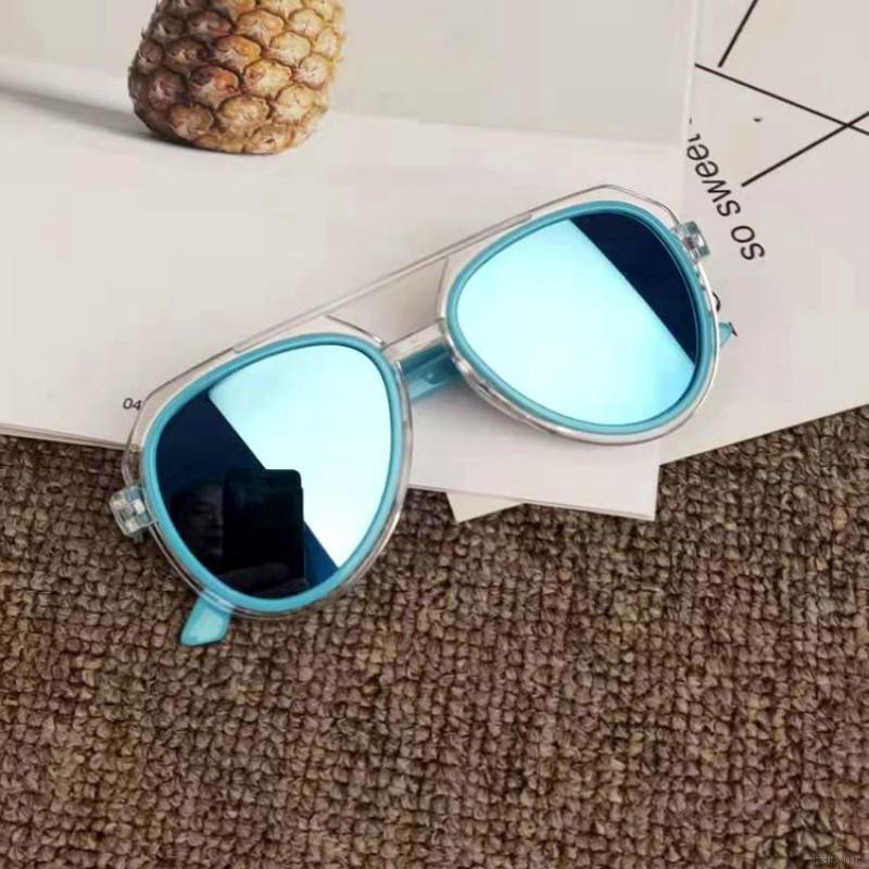 Kính mát chống tia UV kiểu dáng dễ thương dành cho các bé