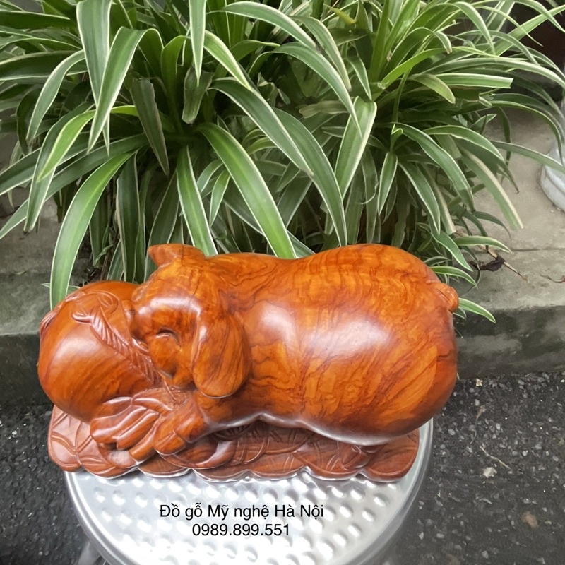 Tượng con heo con lợn gỗ hương ngang 25cm