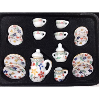 Bộ ấm chén mini bằng gốm sứ. Đồ chơi mini
