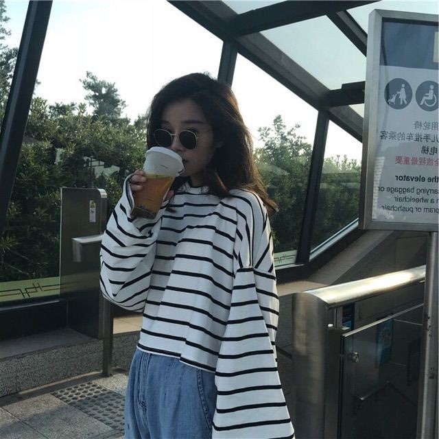 [ SIÊU SALE 50% ]Áo Croptop Kẻ Dài Tay Ống Rộng Ulzzang (Shop Bán Áo Croptop Đẹp)