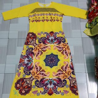 Áo dài cô ba vàng