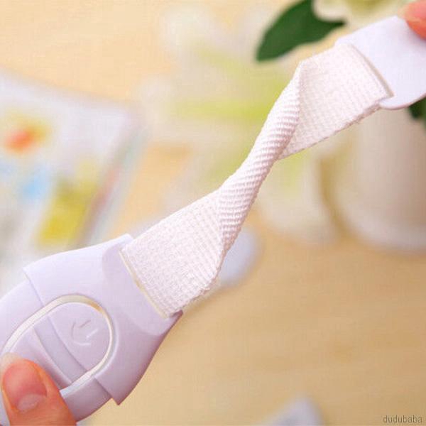 Khóa Dán Cửa Tủ Bảo Vệ An Toàn Tiện Lợi Cho Em Bé