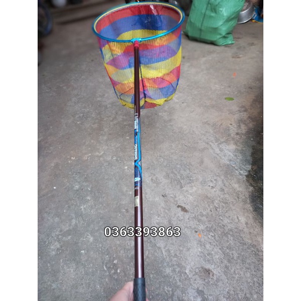 Vợt xúc cá carbon. vợt vớt cá carbon 2m1.2m4.2m7