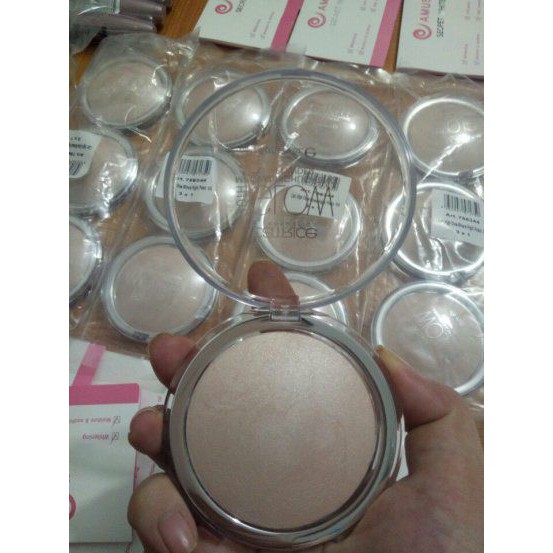 Phấn bắt sáng Catrice High Glow Mineral