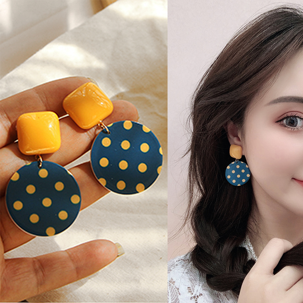 Hoa Tai Dáng Tròn Hoạ Tiết Hình Học Cho Nữ