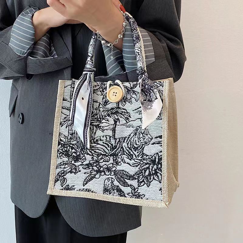 Túi xách thiết kế mới đơn giản thời trang dành cho mùa hè năm 2021