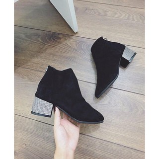 BOOT ZARA GÓT NẠM ĐÁ KHÓA SAU SIÊU ĐẸP