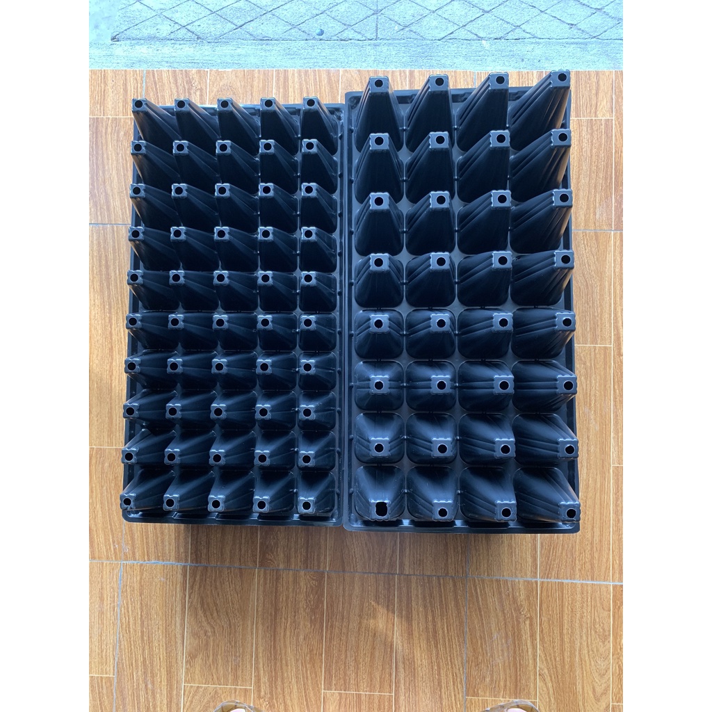 COMBO 10 KHAY ƯƠM HẠT 32 VÀ 50 LỖ SÂU (BẠT PHỦ ĐẤT CHỐNG CỎ, BẦU ƯƠM THÔNG MINH, KEO LIỀN SẸO...)