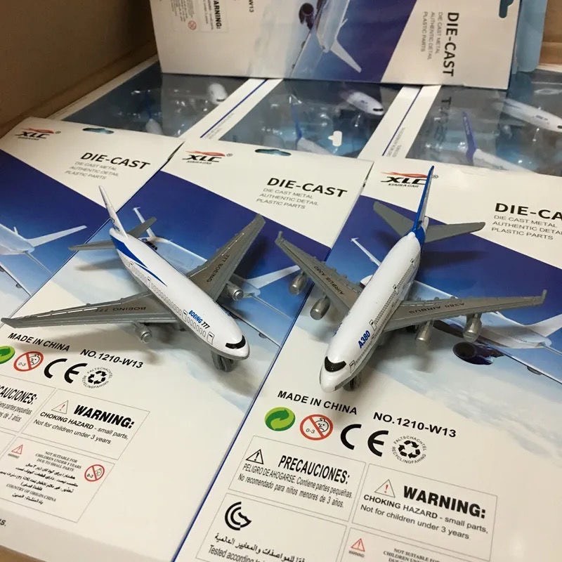 Bộ Mô Hình Máy Bay Đáng Yêu