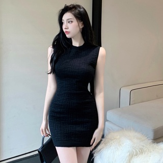 Đầm body dệt kim sát nách cổ tròn thiết kế ôm sát tôn dáng