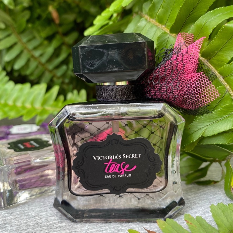 Set nước hoa Victoria’s Secret Tease 30ml bộ 4 mùi hương gợi cảm sexy, quyến rũ mang phong cách cổ điển kết hợp hiện đại