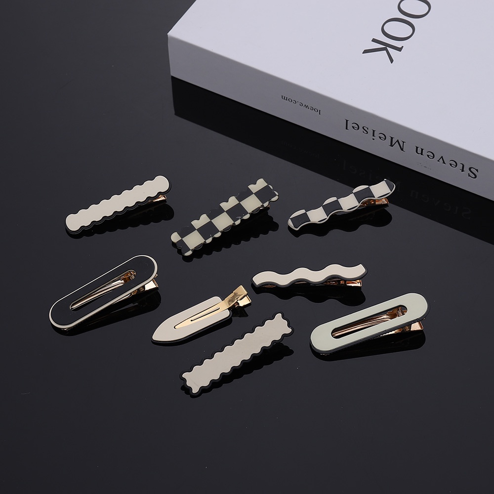 Kẹp Tóc Càng Cua Kiểu Gợn Sóng Màu Trắng Đen Dễ Thương Dành Cho Bạn Nữ