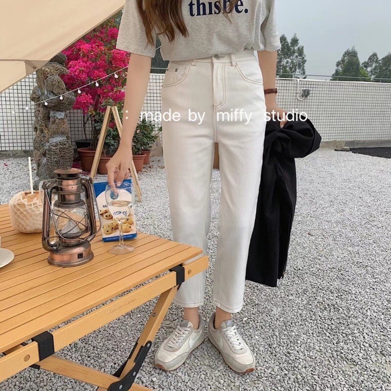 Quần jeans baggy nữ chỉ nổi phong cách Hàn Quốc