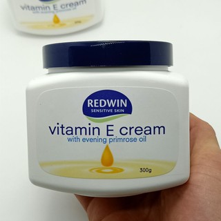 KEM DƯỠNG DA VITAMIN E REDWIN