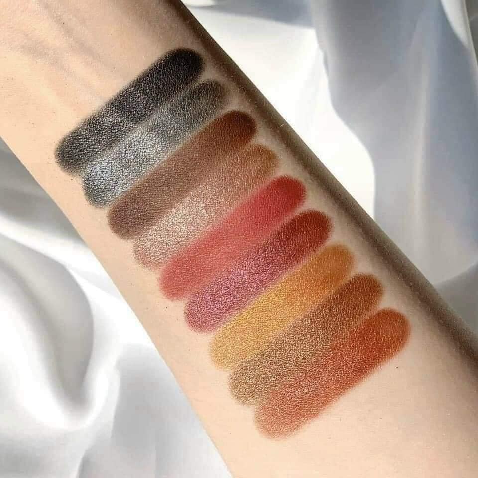 Bảng Phấn Mắt Nhũ 42 ô MUGE LEEN Lấp Lánh Love Story | BigBuy360 - bigbuy360.vn