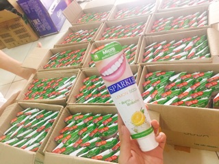 Kem đánh răng siêu siêu trắng SPARKLE