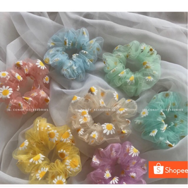 Combo 4 scrunchies giá 50k (tặng thêm 1 scruchies)