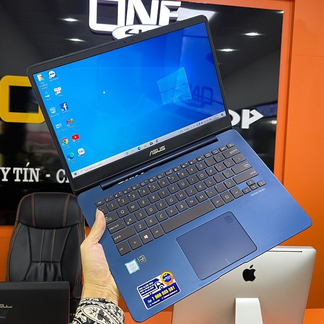 Laptop Asus Zenbook UX430 Core i5 7200U/ SSD 512Gb/ Màn hình 14 inch tràn viền Full HD 1080P .