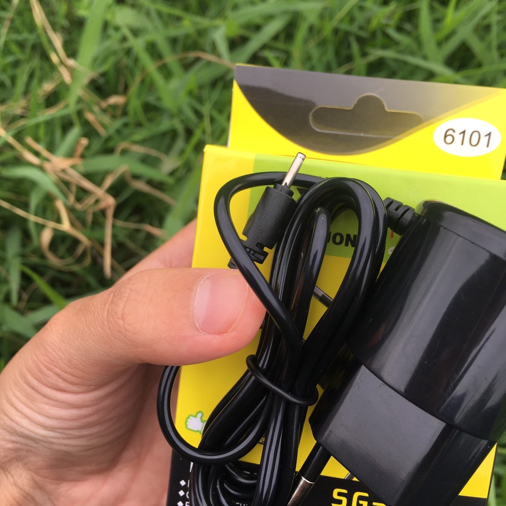 Sạc nokia chân kim thương hiệu kim cương, sạc chân nhỏ cho máy nokia cổ có đèn báo
