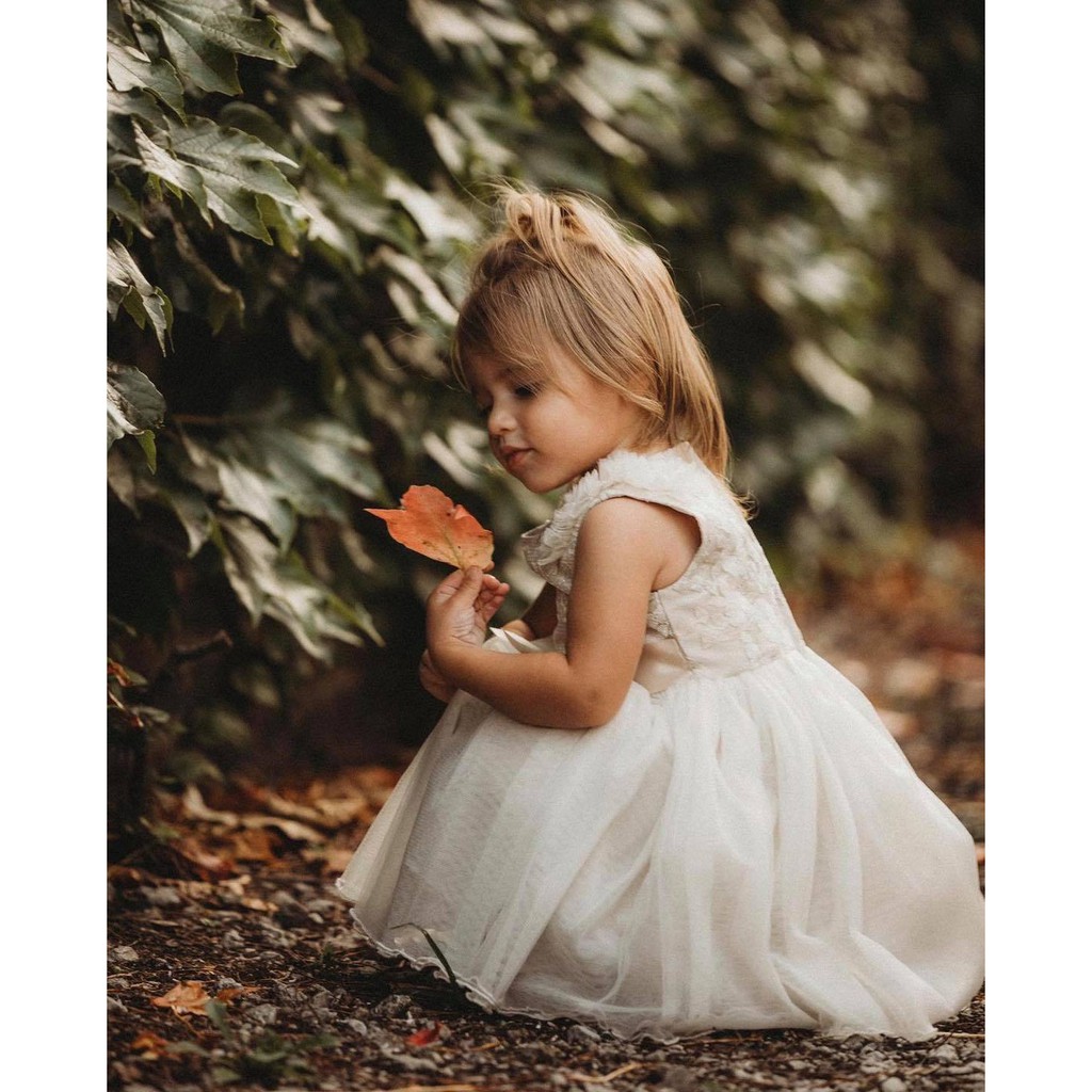 [Mã FAMAYFA2 giảm 10K đơn 50K] Váy trắng nơ hoa nổi Party | BigBuy360 - bigbuy360.vn