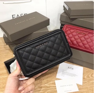 Túi C n K dáng clutch trần ô mềm