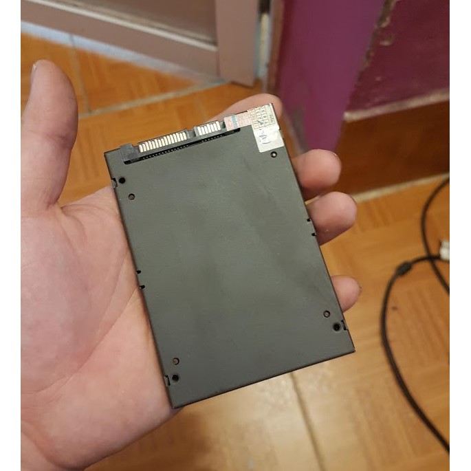 Ổ cứng ssd lỗi