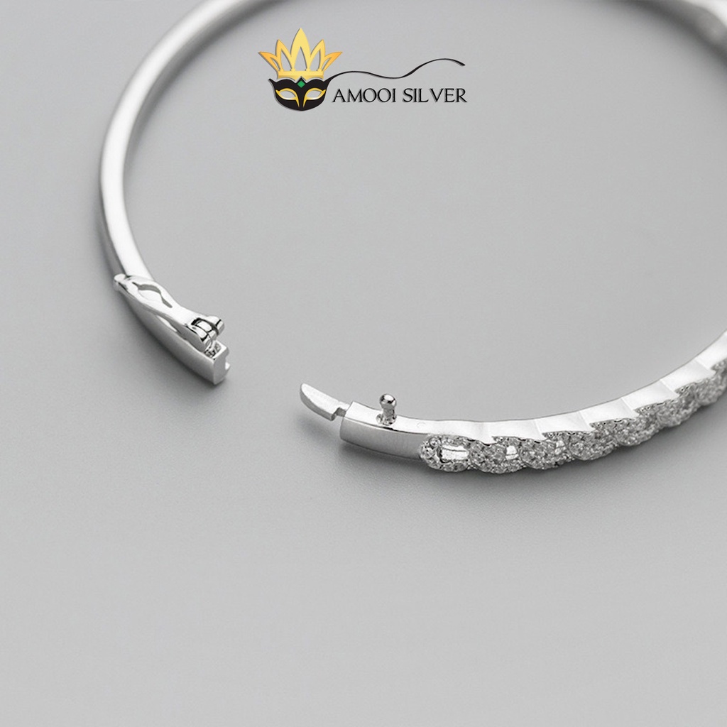 Vòng kiềng tay bạc S925 dáng oval nạm đá đường kính 57mm - Amooi Silver AT99