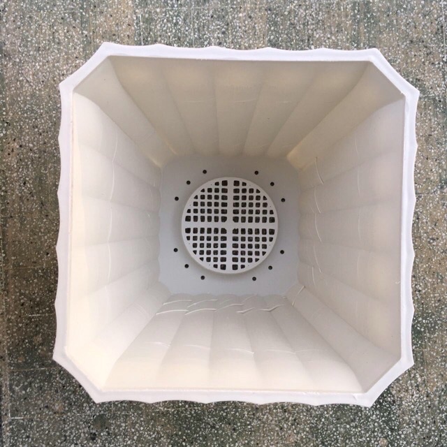 Chậu trồng cây kiểng, cây giả kiểu vuông gân sọc