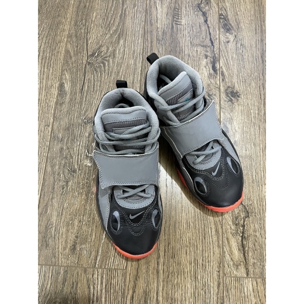 Giày sneakers nike air mã size36 pass