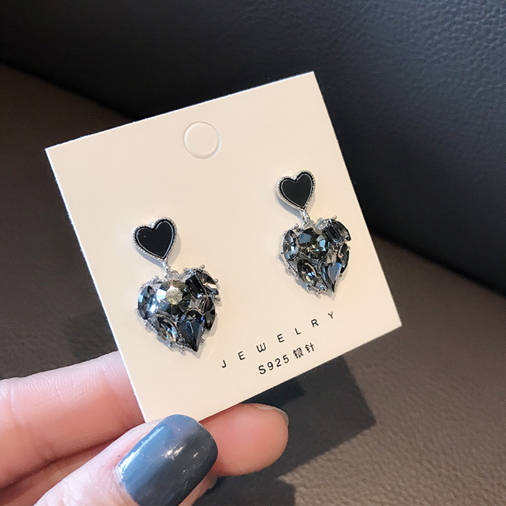 Bông Tai Nữ Trang Tạo Hình Trái Tim Độc Đáo