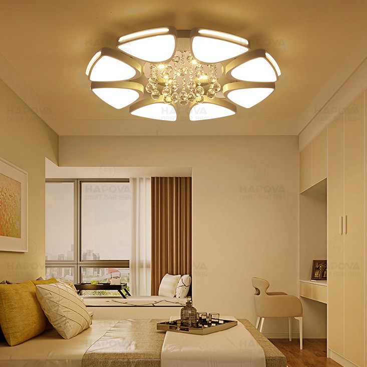 Đèn ốp trần phòng khách bằng pha lê HAPOVA SAPER 0908