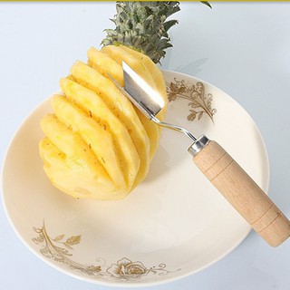 Dụng cụ inox gọt thơm hình chữ V với cán gỗ