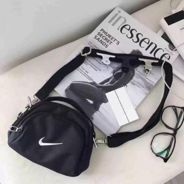 Túi nike nhỏ xinh