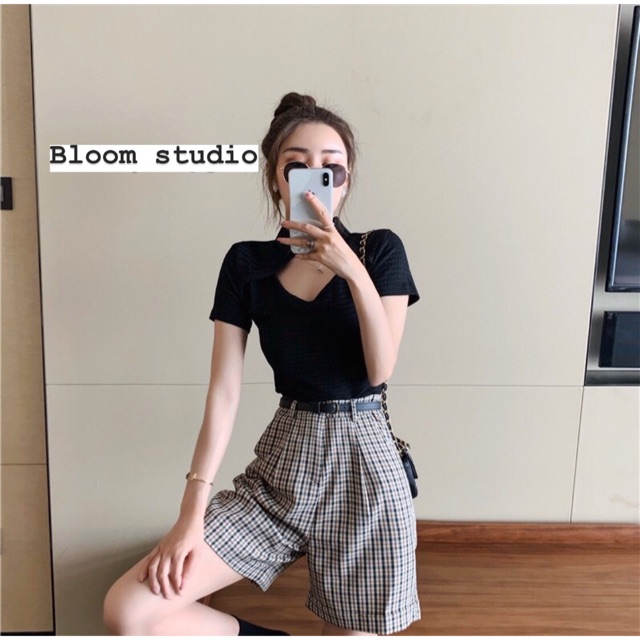 Set áo croptop cổ tàu mix quần short caro