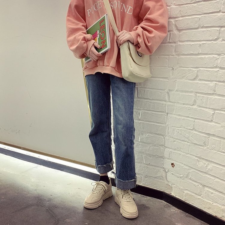 Giày Sneaker Mũi Tròn Dây Đan Chéo Thoải Mái