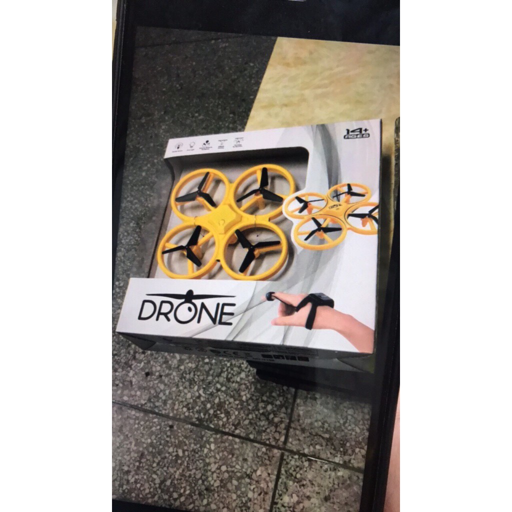 Máy bay điều khiển cảm ứng bằng tay UFO