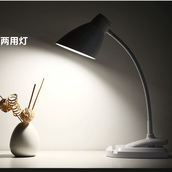 Đèn LED tích điện thông minh chống cận để bàn đa chức năng Remax - E500-2018