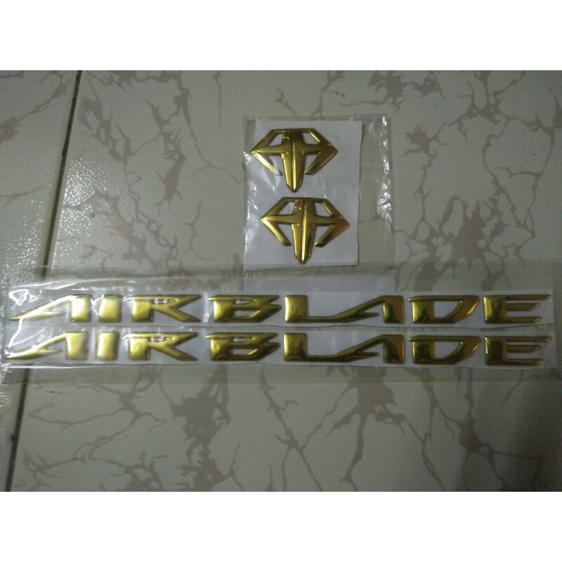 Bộ chữ nổi Airblade lô gô nổi kim cương vàng