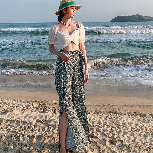 Set Áo Croptop Nhún + Quần Ống Xẻ Họa Tiết Cánh Quạt LSEOUL B1035 Ngọt Ngào Nữ Tính