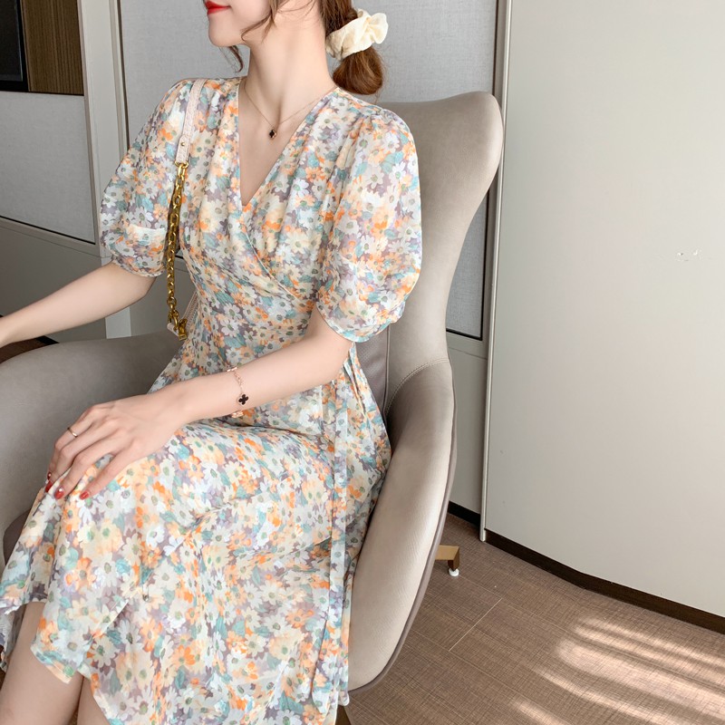 Đầm voan hoa cúc cổ chữ V thời trang đáng yêu dành cho nữ | BigBuy360 - bigbuy360.vn