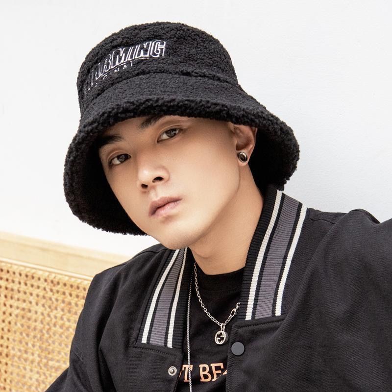 Nón tai bèo vải lông cừu thêu chữ Mao Yesi màu trơn giữ ấm mùa đông phong cách hip hop Hàn Quốc hàng chính thức cho nam