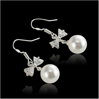 Bông tai style Hàn Quốc thời trang cá tính dễ phối không gây dị ứng  - khuyên tai nơ bướm hạt châu